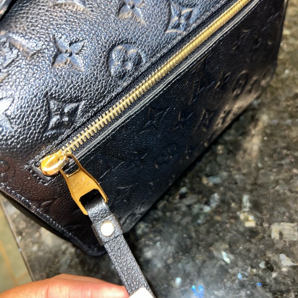 Louis Vuitton Pochette Métis Empreinte - Picture 5 of 12